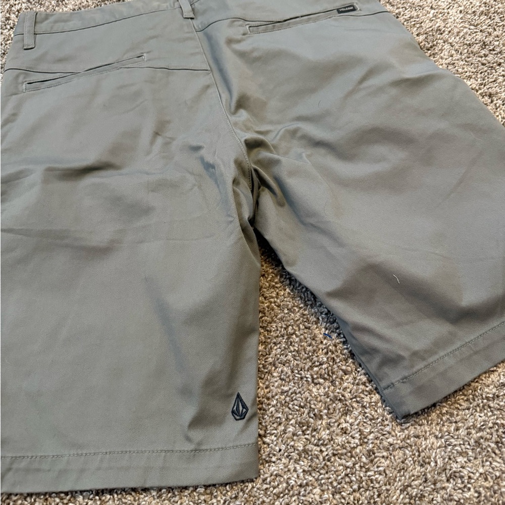 Volcom Shorts - Picture 6 of 6